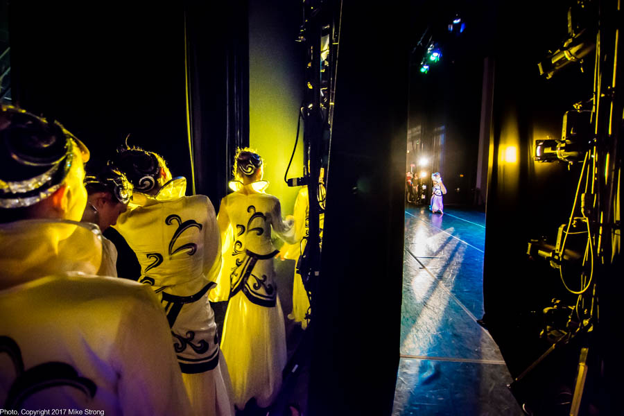 Photo by Mike Strong (KCDance.com) - In the wings with Fusion by Wang Hong-yun and Li Ye