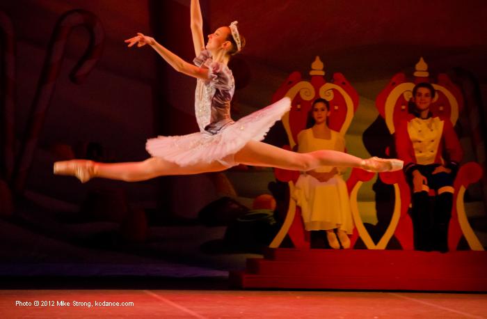 Arel Taylor as (7pm) Sugar Plum Fairy with Mallerie Moore (7pm) Clara and Joseph Flickner as Nutcracker Prince.