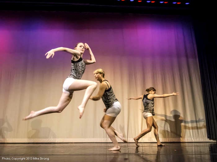 Can’t Hold Us - Choreography/Dancers Leah Brownlee, Greer Madole, Marina Vianello