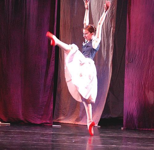 Jennifer Tierney as Karen in The Red Shoes Ballet by Matthew Powell - Crossroads Ballet Festival July 2008