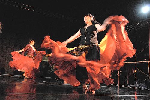 Travelers of the Silk Road - Middle Eastern - dance in the park 2008