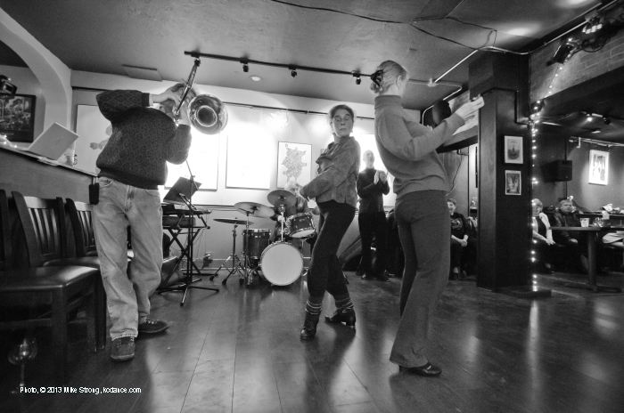 Dave Abrams (trombone), Cindy Bleck and Nicole English at tap jam with Billie Mahoney in Uptown Arts Bar