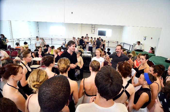 James Jordan, Amanda McKerrow and John Gardner surrounded by students from the summer intensive with KCB 