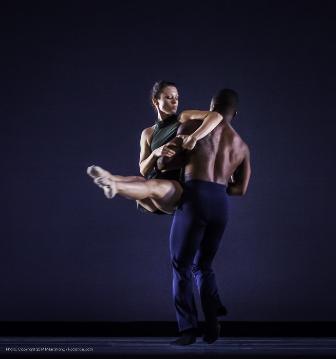 Jessica Higgins and Maleek Washington in Heart Thieves by Robert Moses for Wylliams-Henry Contemporary Dance Co.